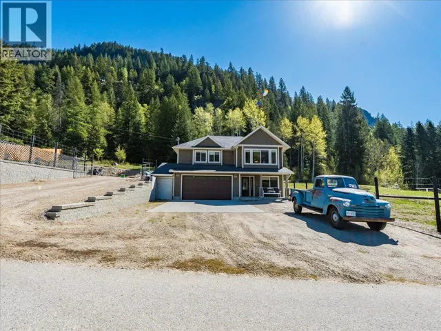 1953 SANDY Road, Castlegar, British Columbia V1N4T1