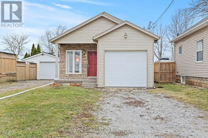 46A PELHAM ROAD, St. Catharines (Western Hill), Ontario L2S1R4