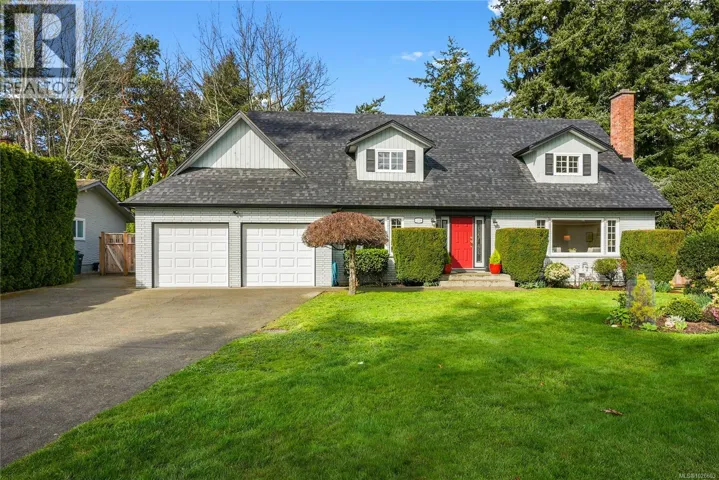 2220 Tashy Pl, Saanich, British Columbia V8N4R6