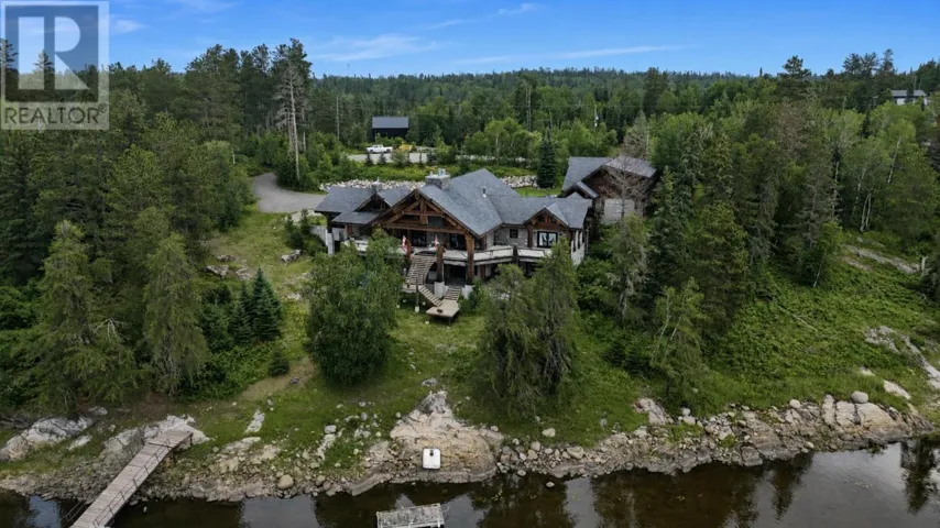 76 MIDDLE LAKE/WINNIPEG RIVER, KENORA, Ontario P0X1C0