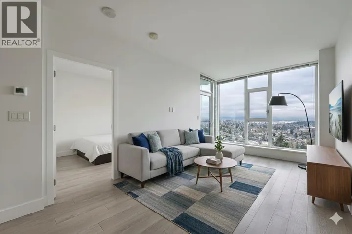 2506 7388 KINGSWAY, Burnaby, British Columbia V3N0G9