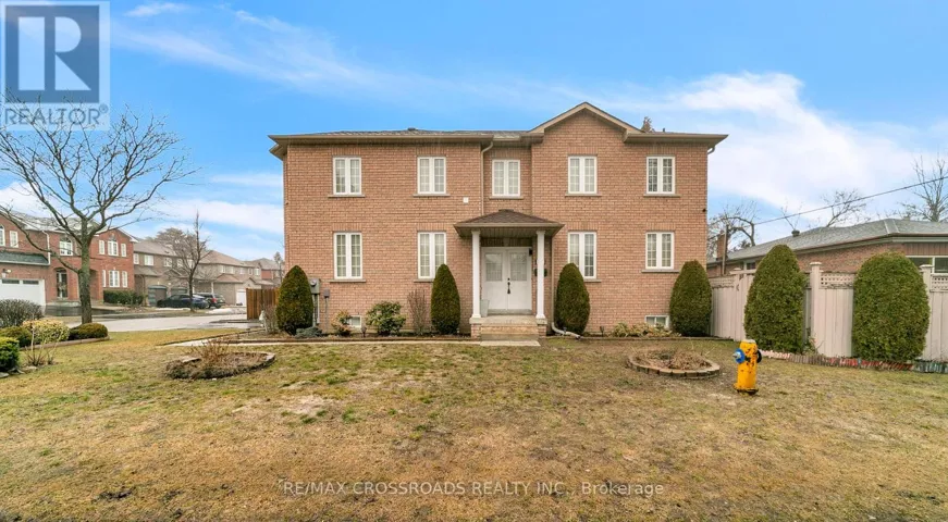 106 CRAGGVIEW DRIVE, Toronto (West Hill), Ontario M1E2L8
