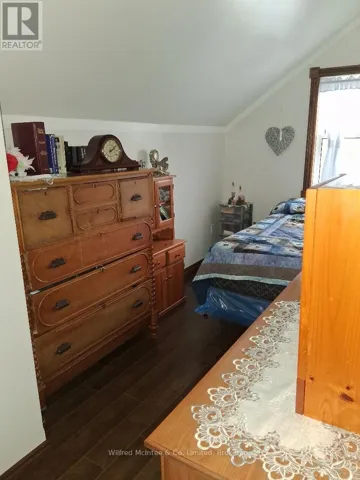 780