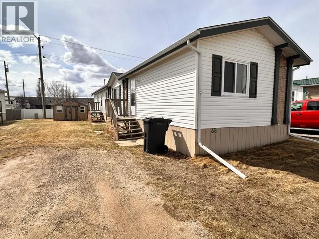 318-349 Railway Avenue, Duchess, Alberta T0J0Z0