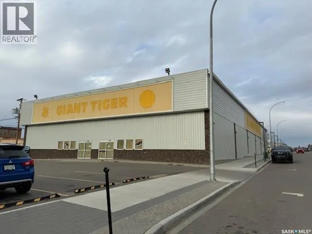 1121 102nd STREET, North Battleford, Saskatchewan S9A1Y9