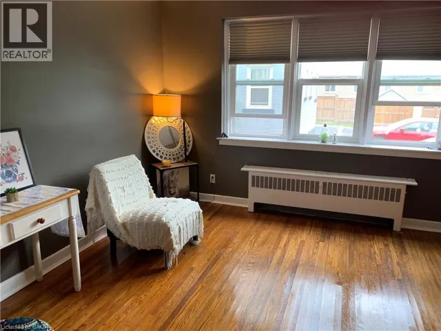 1759 KING Street E Unit# 33, Hamilton, Ontario L8K1V6