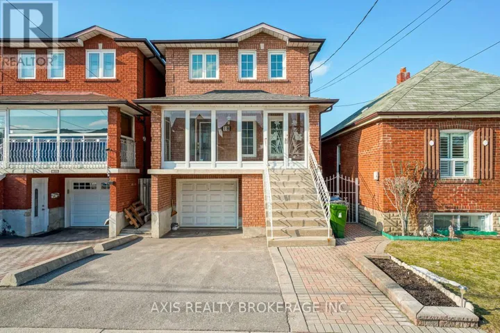 18 MAPLE BUSH AVENUE, Toronto (Humberlea-Pelmo Park), Ontario M9N1S6