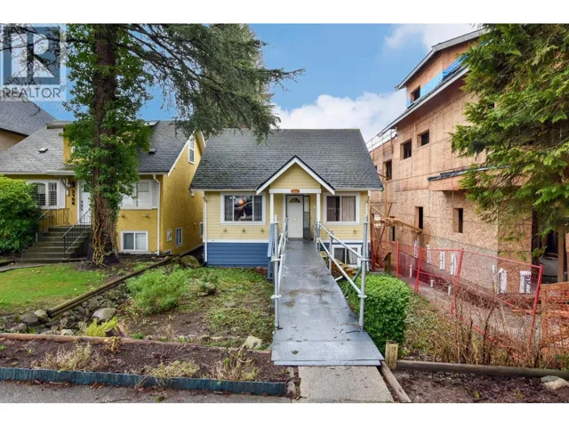 3716 W 29TH AVENUE, Vancouver, British Columbia V6S1T4