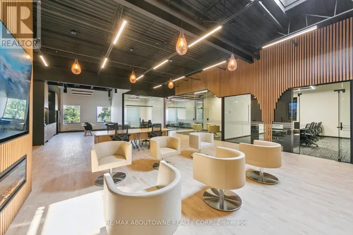 211-C - 320 MATHESON BOULEVARD W, Mississauga (Gateway), Ontario L5R0H2