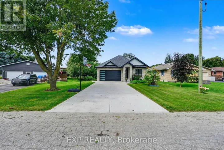 1105 MARIETTA STREET, Howick, Ontario N0G2X0