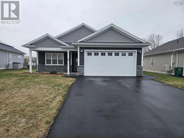 28 Thistle Street, Falmouth, Nova Scotia B0P1L0