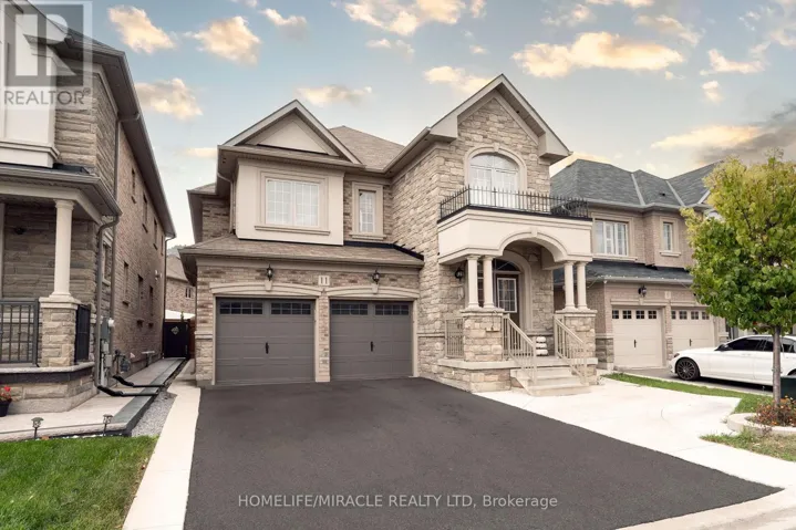 11 MAGICAL ROAD, Brampton (Northwest Brampton), Ontario L7A0G4