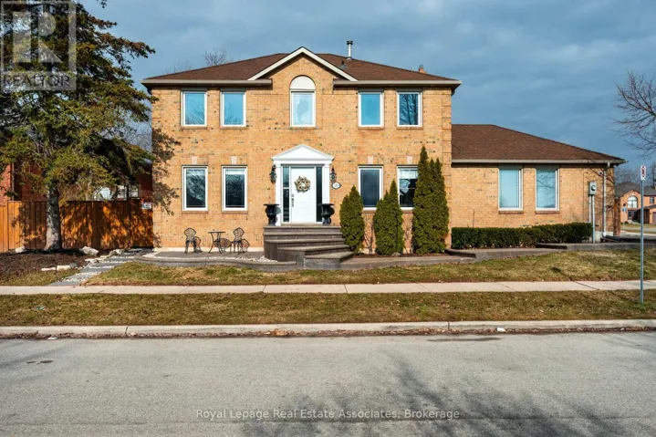 133 MAYLA DRIVE, Oakville (RO River Oaks), Ontario L6H3S6