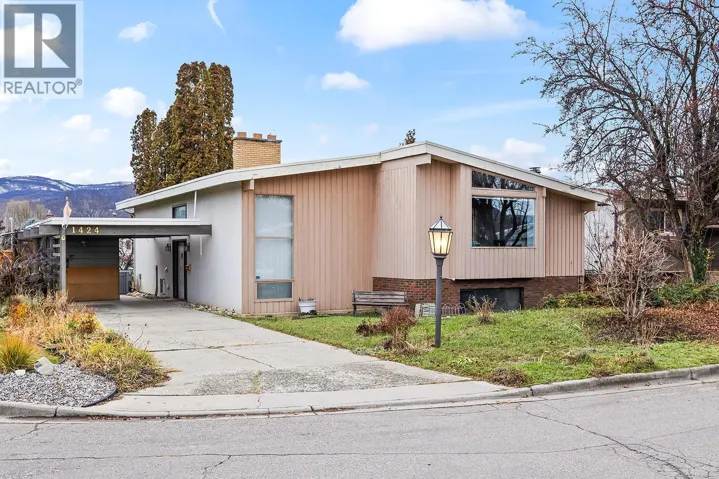 1424 Lombardy Square, Kelowna, British Columbia V1Y3S7