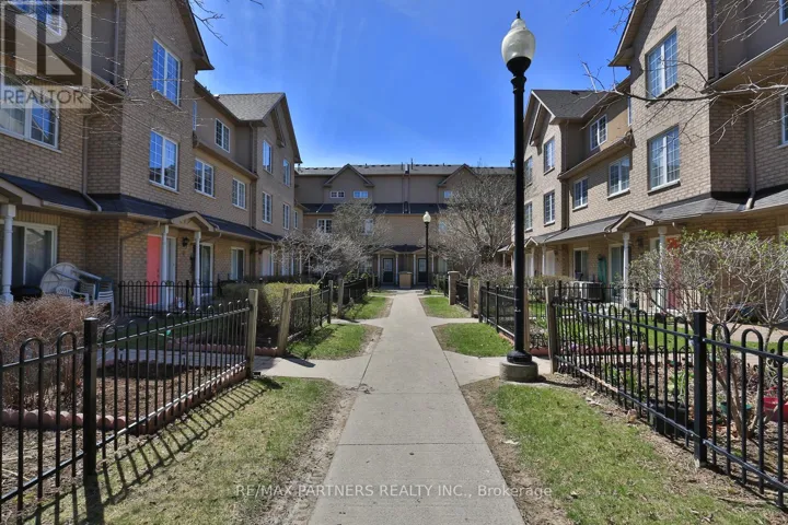 11 - 23 ST MORITZ WAY, Markham (Unionville), Ontario L3R4G4