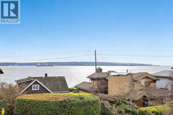 2333 BELLEVUE AVENUE, West Vancouver, British Columbia V7V1C9