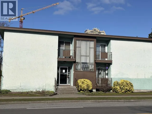 205 5055 IMPERIAL STREET, Burnaby, British Columbia V5J1C9