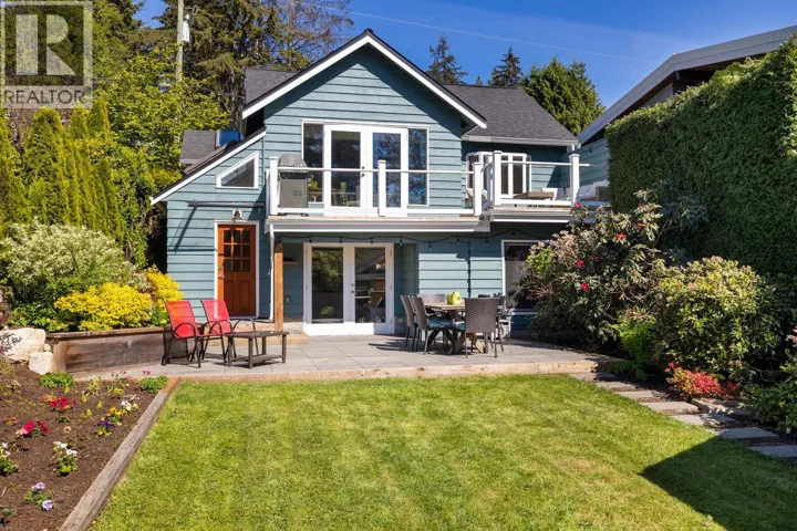 3841 LONSDALE AVENUE, North Vancouver, British Columbia V7N3K8