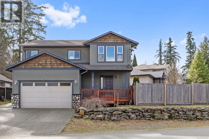 2735 Rydal Ave, Cumberland, British Columbia V0R1S0