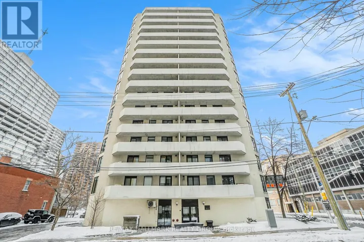 1102 - 200 BAY STREET, Ottawa, Ontario K1R7W8