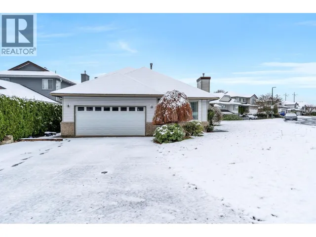 1372 OXFORD STREET, Coquitlam, British Columbia V3P1A2