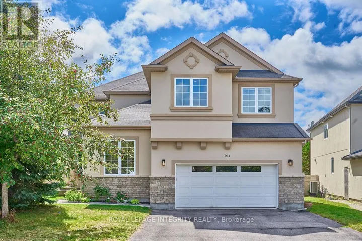 904 NETTLESHIP COURT, Ottawa, Ontario K2T0E9