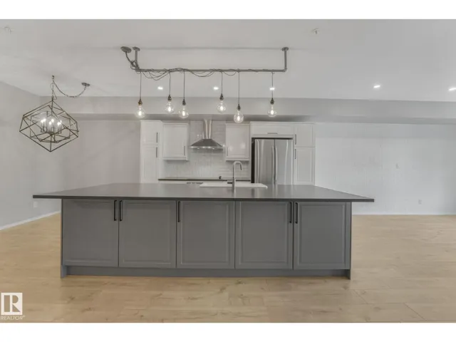 #228 10407 122 ST NW, Edmonton, Alberta T5N4C1