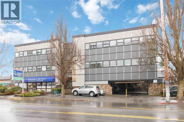 303 1711 Cook St, Victoria, British Columbia V8T3P2