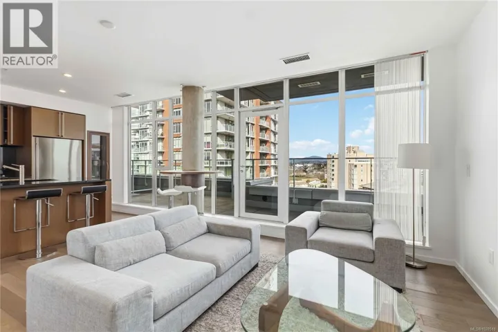 911 100 Saghalie Rd, Victoria, British Columbia V9A0A1