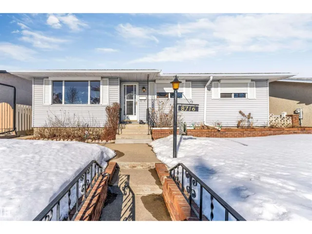 8716 137 AV NW, Edmonton, Alberta T5E1Y4