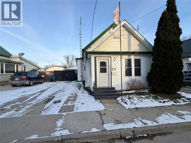 37 Foster STREET, Chatham, Ontario N7M4N4