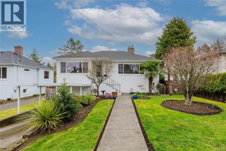 3143 Fifth St, Victoria, British Columbia V8X1E8