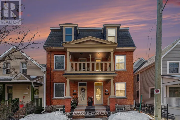 34 LEWIS STREET, Ottawa, Ontario K2P0S3