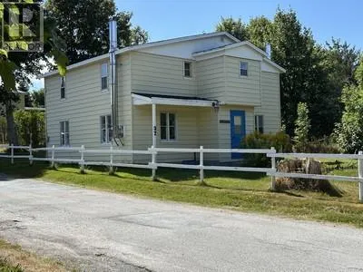 37 LeMarchant Street, Carbonear, Newfoundland & Labrador A1Y1A9