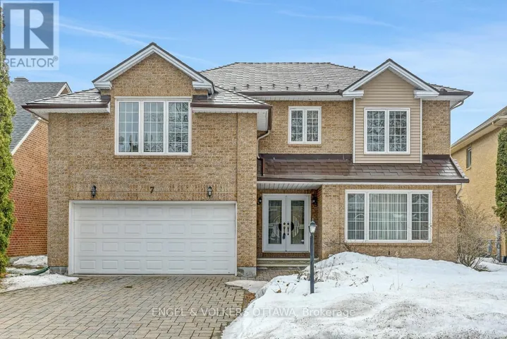 7 CONDIE STREET W, Ottawa, Ontario K2G5M3