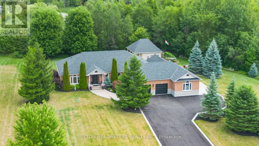 63 BROOKHAVEN CRESCENT, East Garafraxa, Ontario L9W2Y9