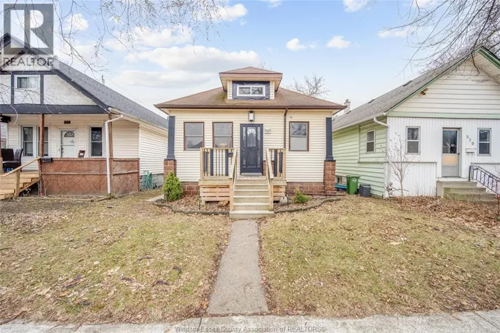 569 GROVE AVENUE, Windsor, Ontario N9A6G5
