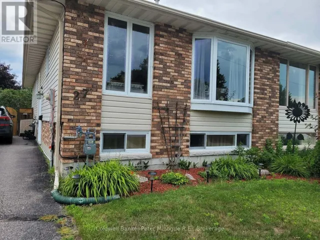 27 HARRIS DRIVE, North Bay (Ferris), Ontario P1A3Z1