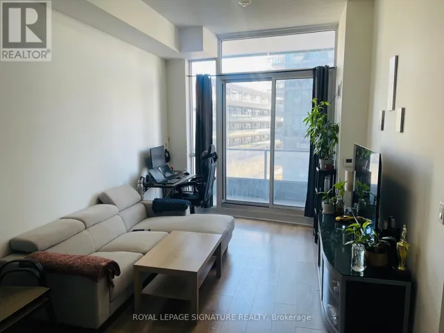 301 - 38 FOREST MANOR ROAD, Toronto (Henry Farm), Ontario M2J1M1