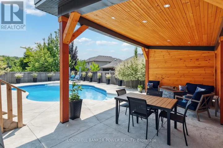 1376 SHORE ROAD, London South (South A), Ontario N6K4Z8