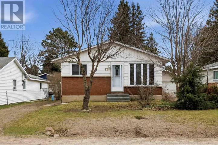 12 Vera ST, Sault Ste. Marie, Ontario P6B5M8