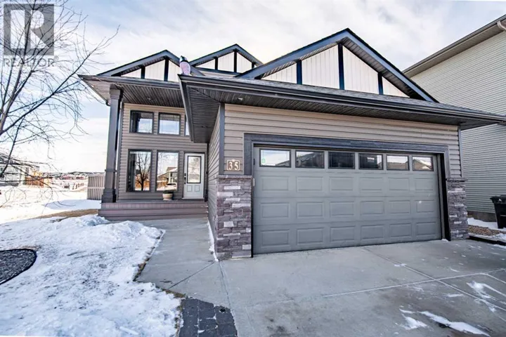 35 Bowman Circle, Sylvan Lake, Alberta T4S0H9