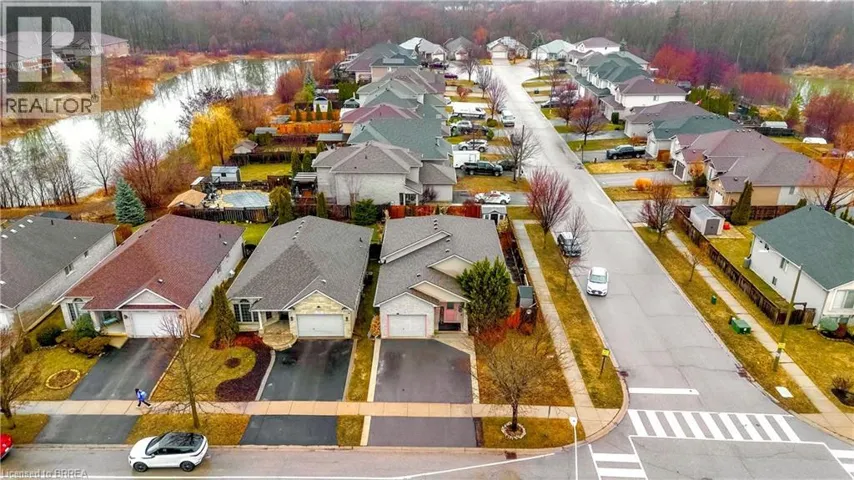 102 MCGUINESS Drive, Brantford, Ontario N3T6R7