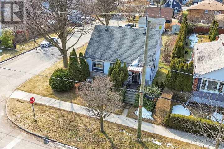36 BERTHA AVENUE, Toronto (Clairlea-Birchmount), Ontario M1L3L9