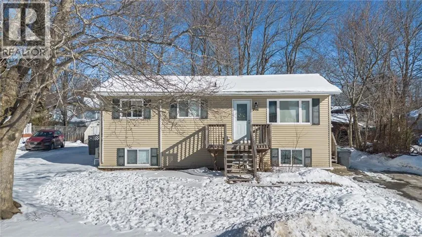 795 Irvine Street, Fredericton, New Brunswick E3A3E6