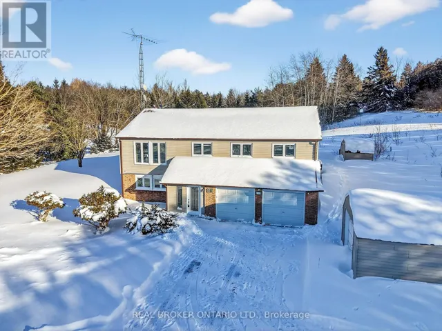 16 OLD CARRIAGE ROAD, East Garafraxa, Ontario L9W5A3