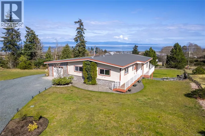 3021 Raymur Pl, Qualicum Beach, British Columbia V9K2N9