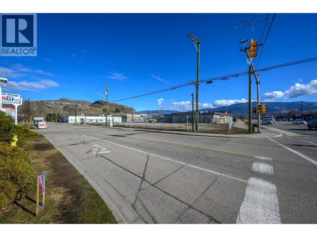 2501/2505 43 Street, Vernon, British Columbia V1T6K9