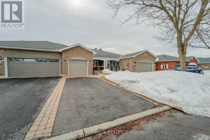 57 NIGHTHAWK CRESCENT, Ottawa, Ontario K2M2X6