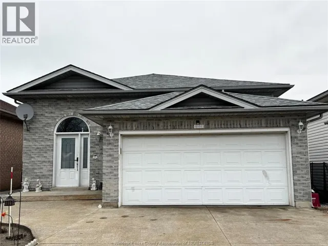 2352 TRAPPERS, Windsor, Ontario N8P1N4
